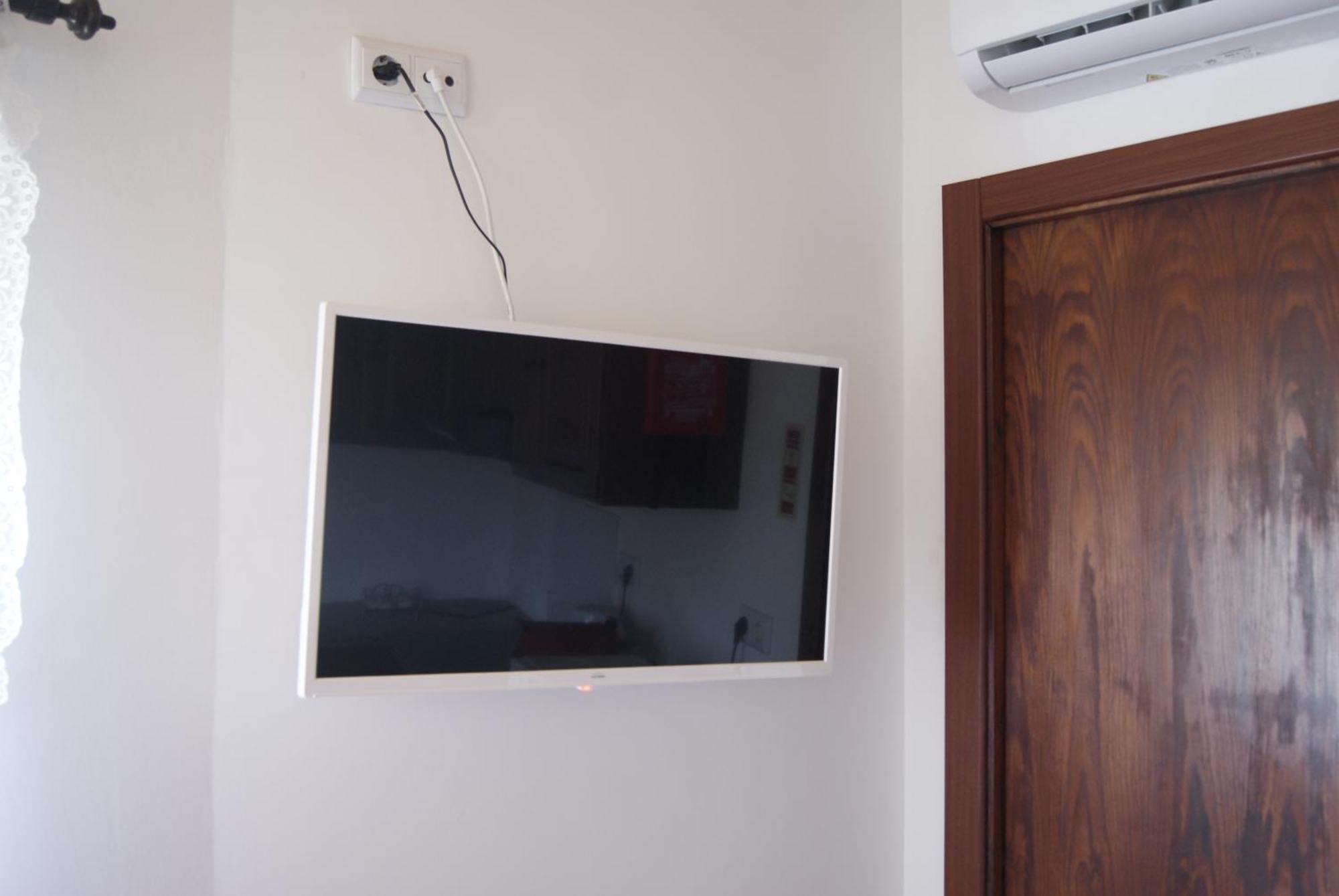 Lg Holiday home